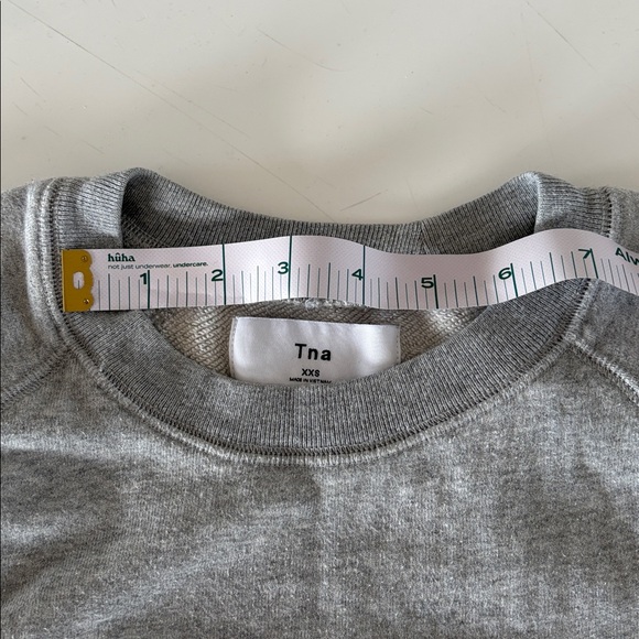 TNA Crewneck - Picture 8 of 8